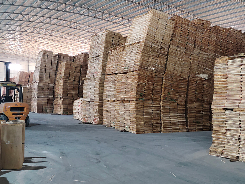 單板材料存儲(chǔ)倉(cāng)庫插圖